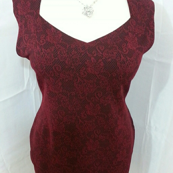 FOREVER 21 Beautiful Burgundy Dress. NWT - Picture 4 of 5