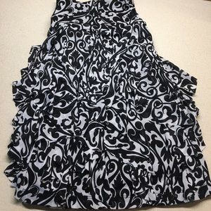 BOGO 50%off Women's Raffle skirts XL