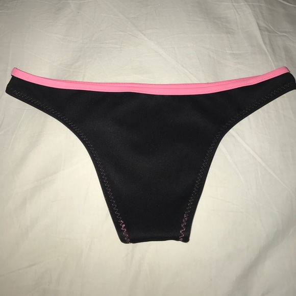 Victoria's Secret bikini bottom - Picture 6 of 6