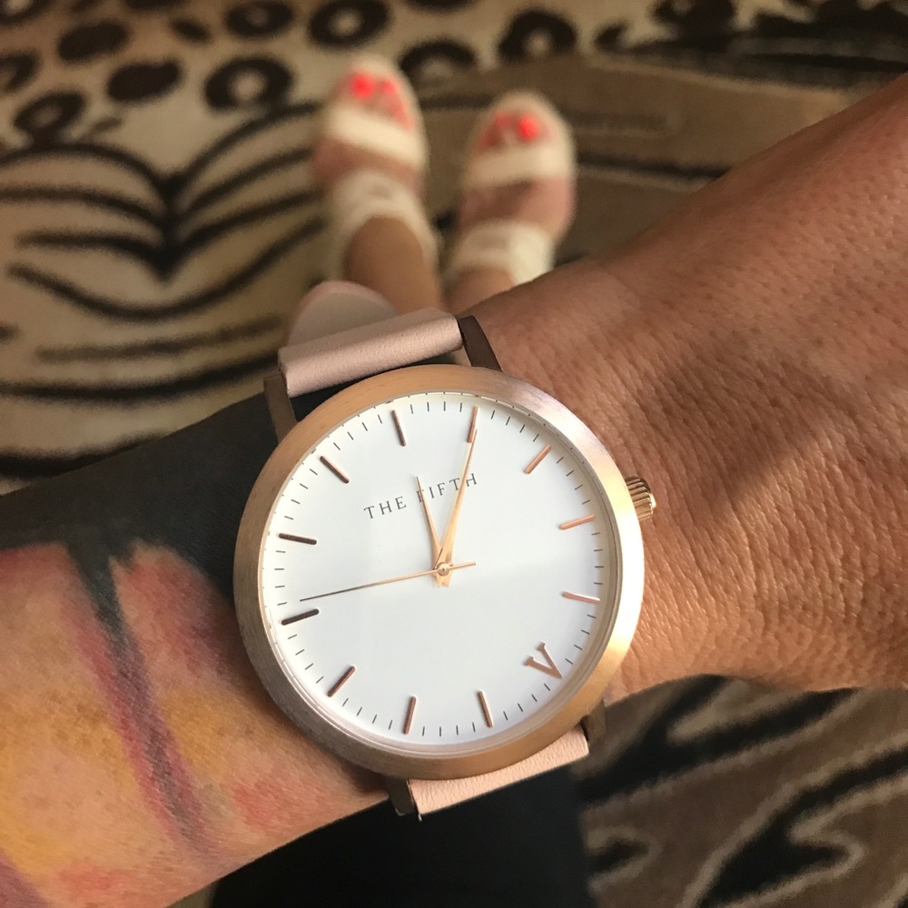 Sold Stunning Peach & Rose Gold - The 5th watches - Picture 1 of 5