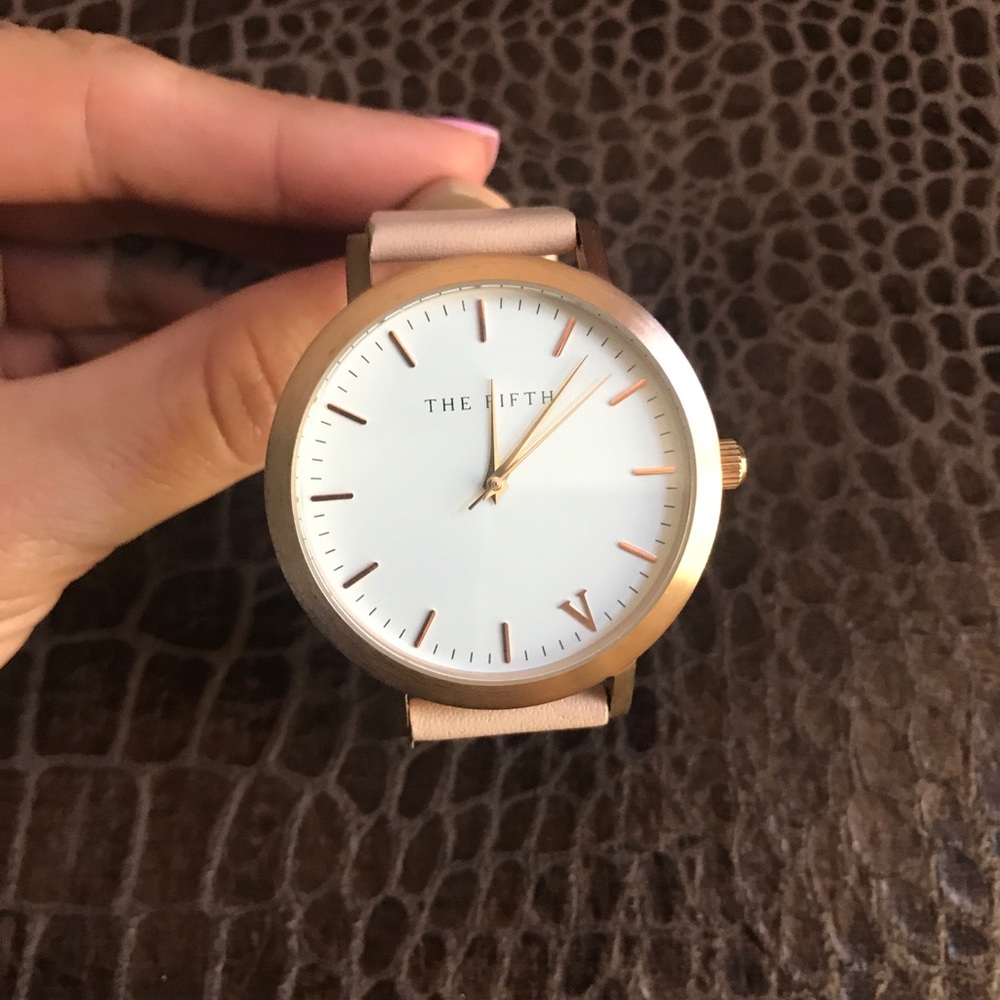 Sold Stunning Peach & Rose Gold - The 5th watches - Picture 2 of 5