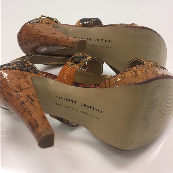 Chinese Laundry Snakeskin Sandals / Heels - Picture 5 of 5