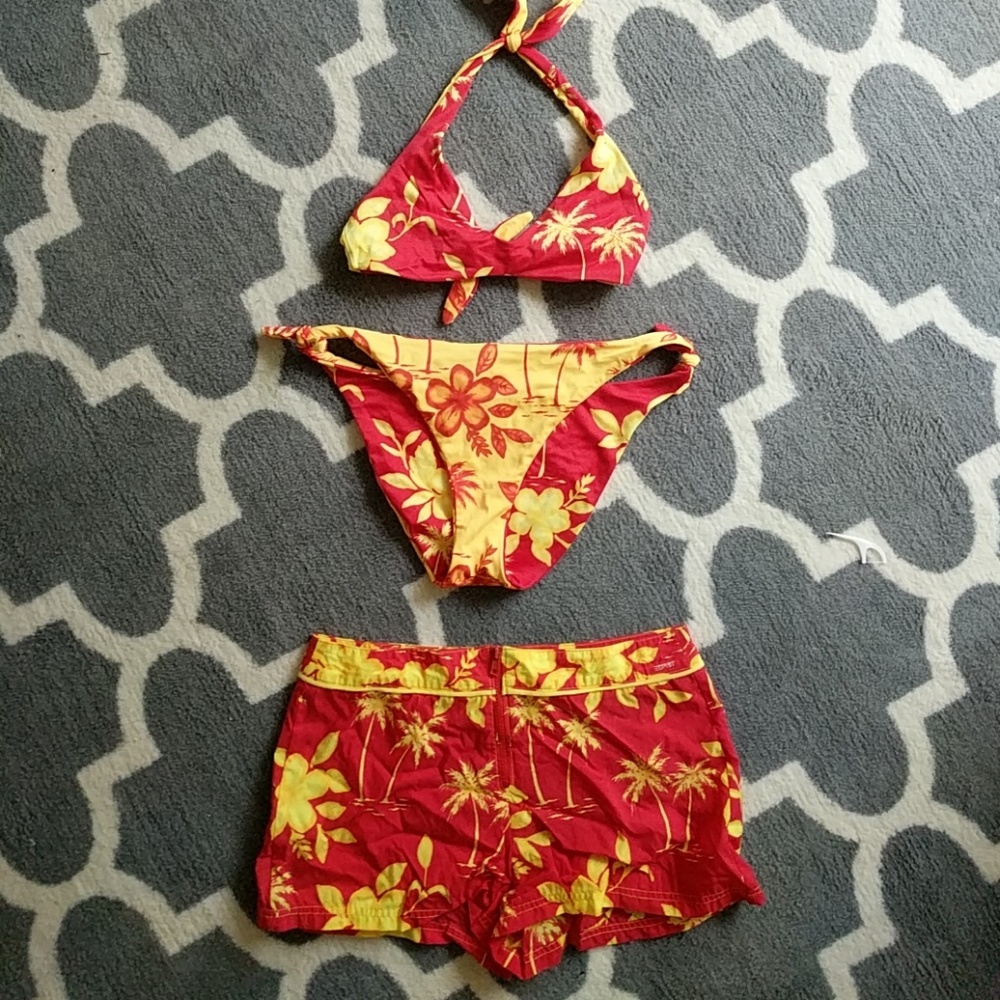 ESPRIT reversible bikini with BONUS coverup shorts