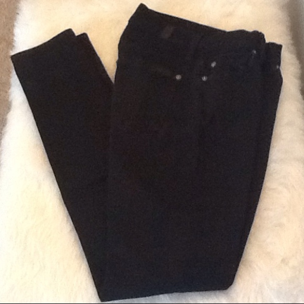 7 for All Mankind The Skinny black jean size 24