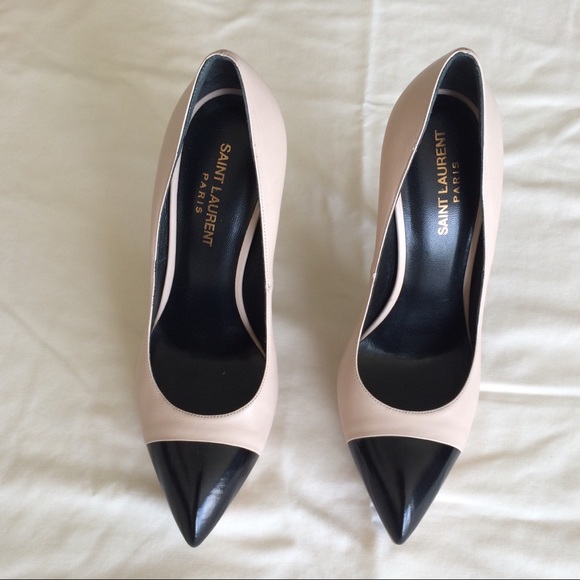 π«S O L D π« Saint Laurent Beige and Black Pumps - Picture 2 of 8