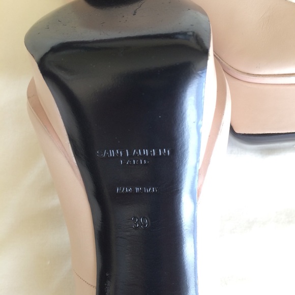 π«S O L D π« Saint Laurent Beige and Black Pumps - Picture 6 of 8