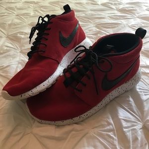 Nike High Top Roshe