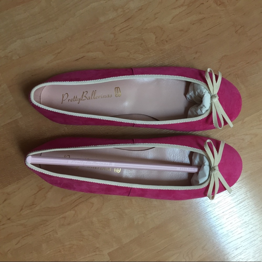 Brand new pink suede Pretty Ballerinas flats