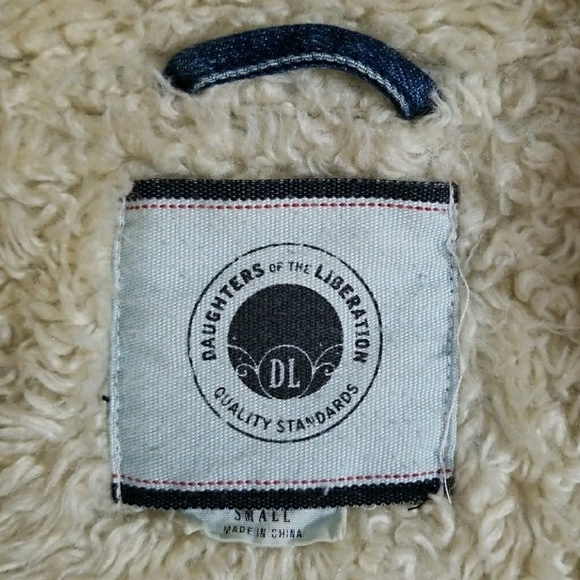 Fall is coming! by Daughters of the Liberation - Picture 6 of 8