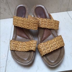 Wedge shoes