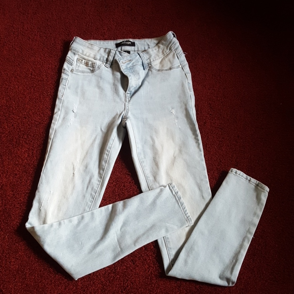 Light Skinny Jean