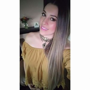 Meet your Posher, Denise