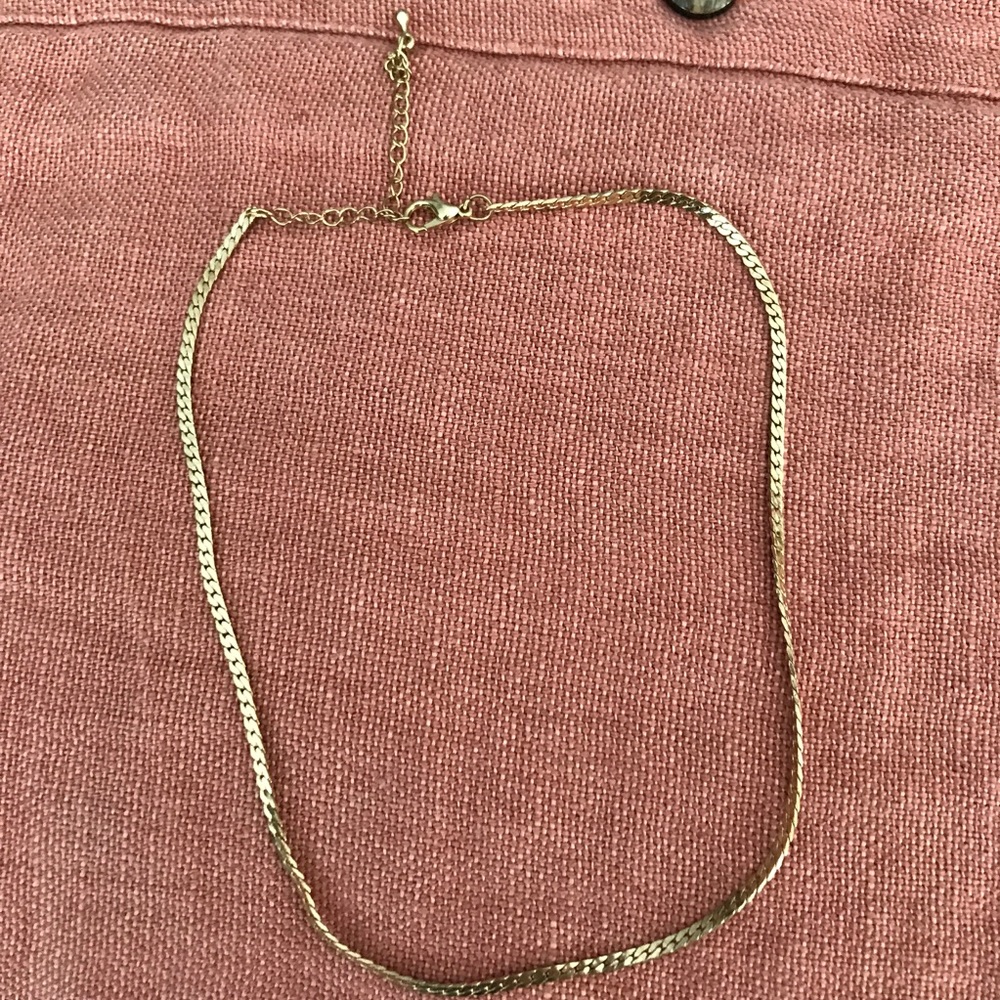 Simple gold chocker