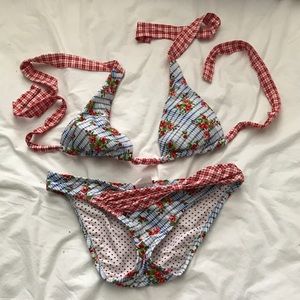 betsey Johnson 3-piece bikini w skirt