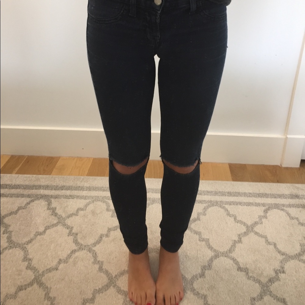 Washed out blue skinny jeans