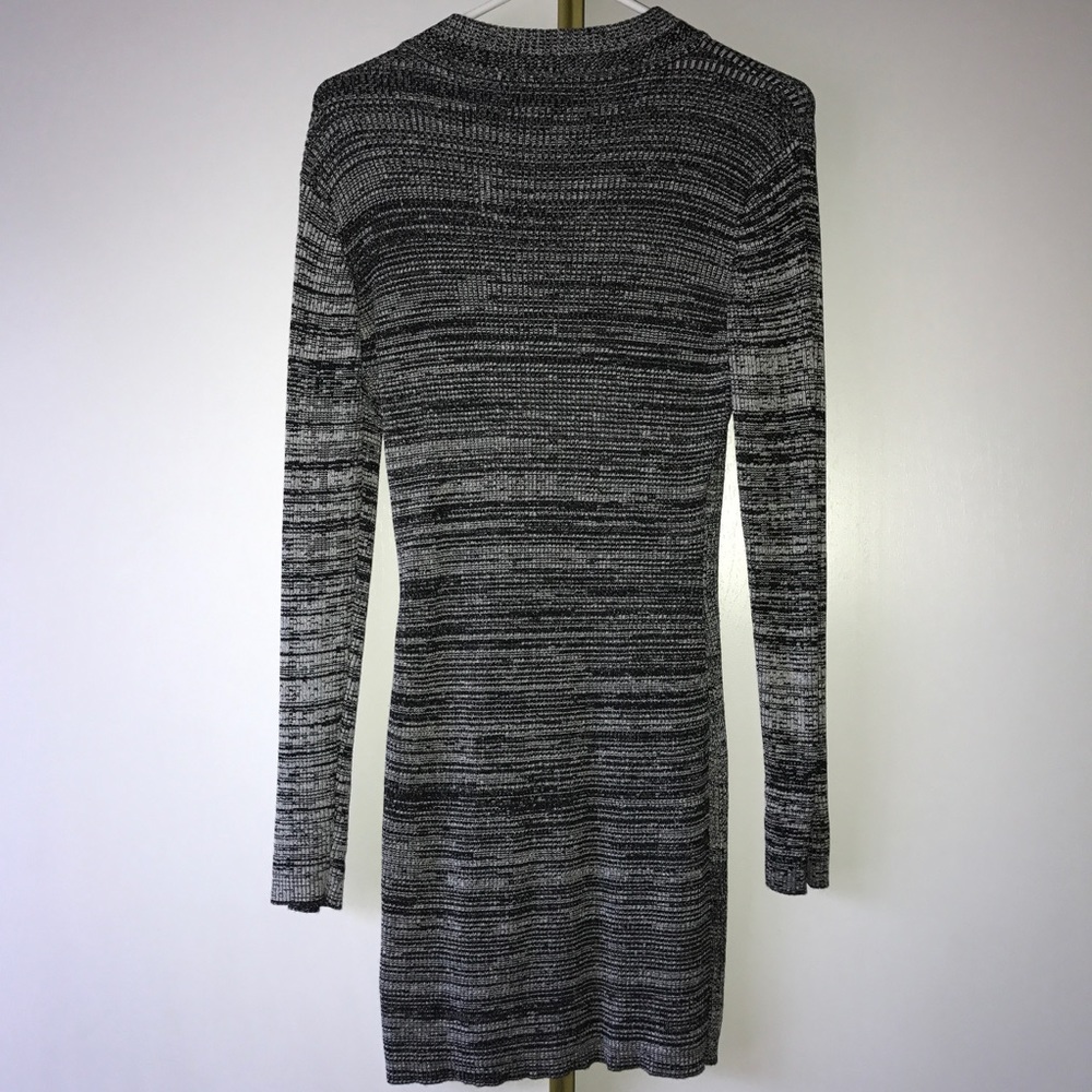 BLACK/GRAY SWEATER DRESS - Picture 4 of 4