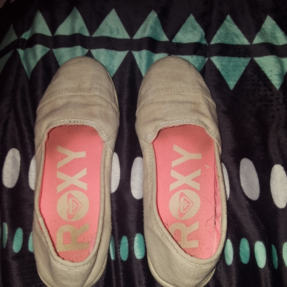 White Roxy slip ons