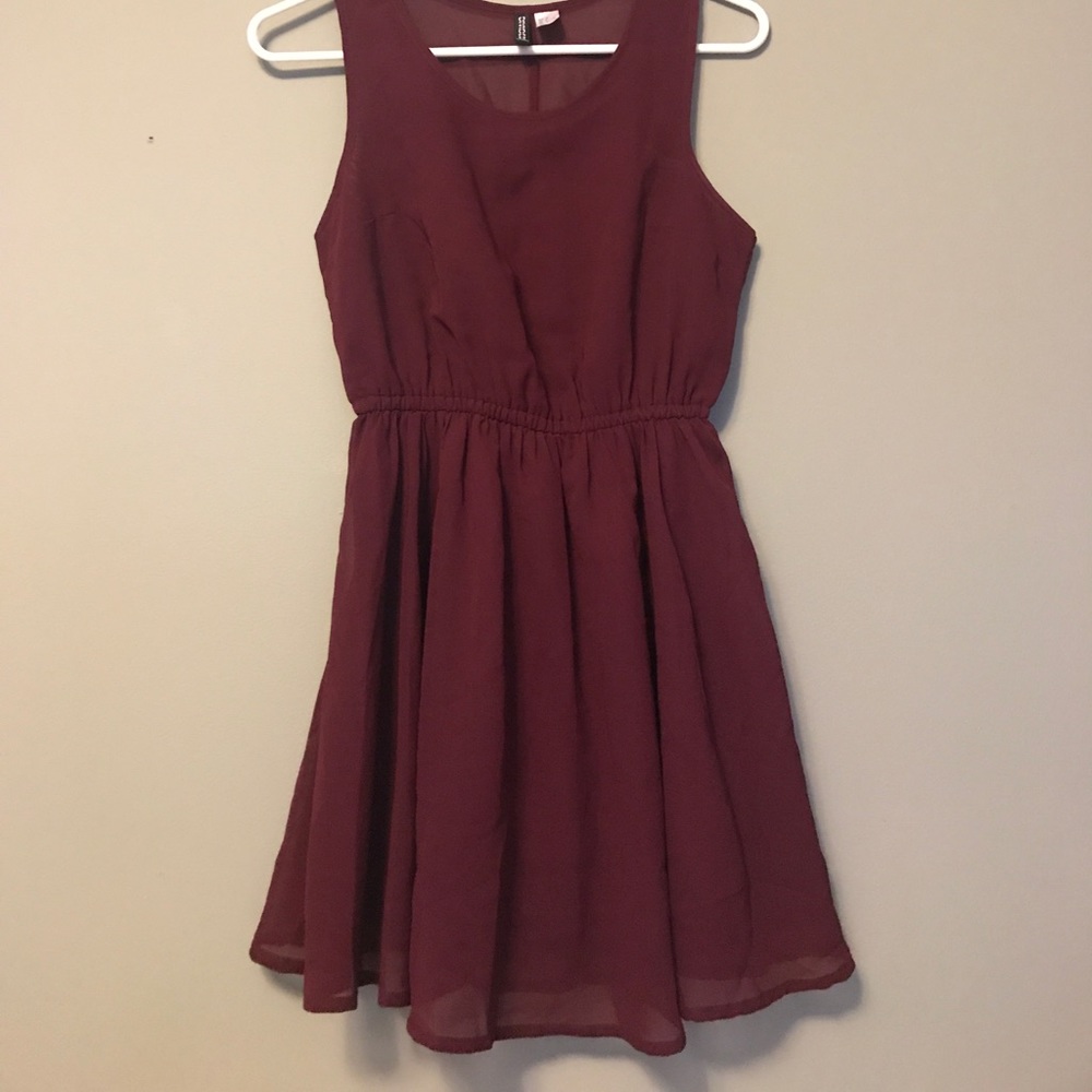 Size 6 HM Burgundy Dress