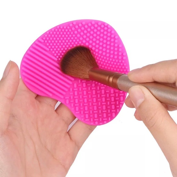 5 rose gold foundation brushes➕FREE BRUSH CLEANER - Picture 3 of 4