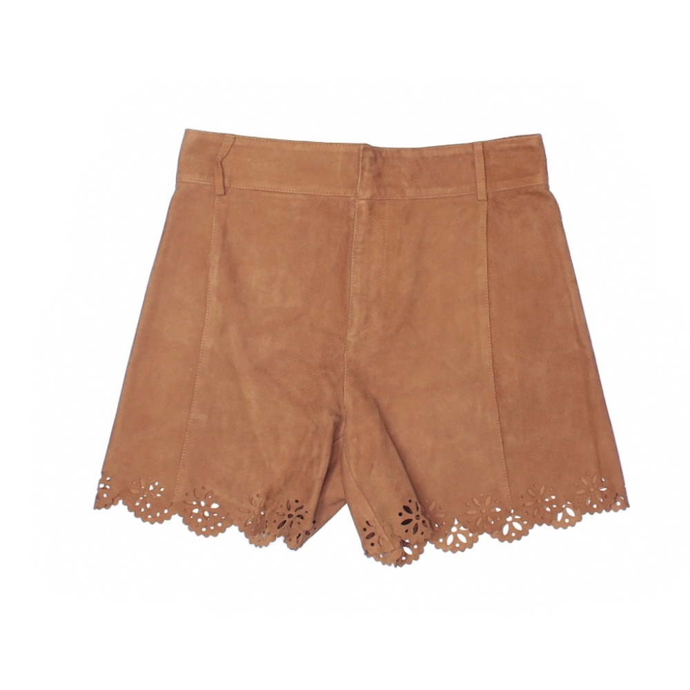 NWOT 100% Leather Scalloped Shorts!