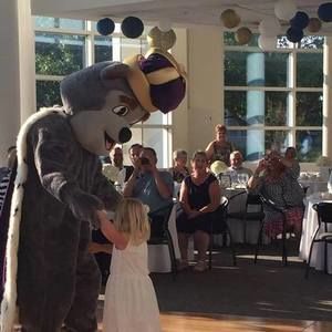 Meet your Posher, Wanda