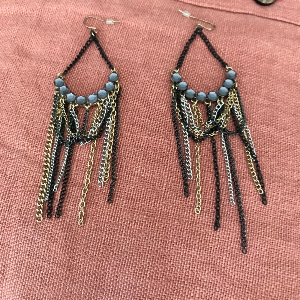 Super cute vintage looking earrings