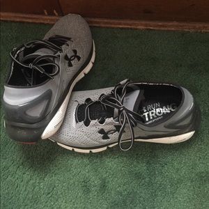Under Armor SpeedFoam Fortis -Charged