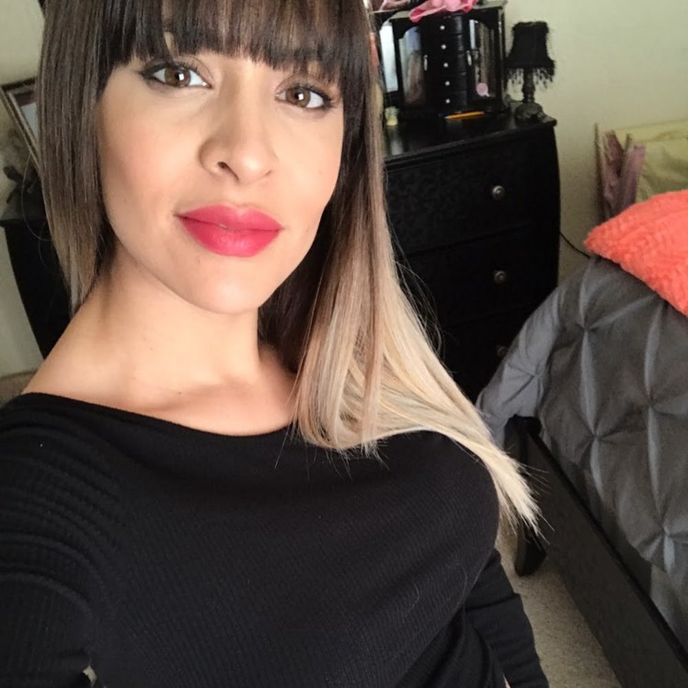 Meet your Posher, Isabel