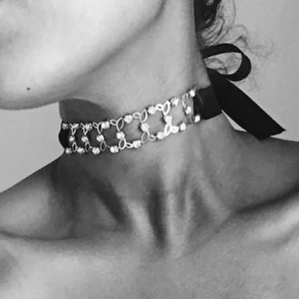 Butterfly Choker