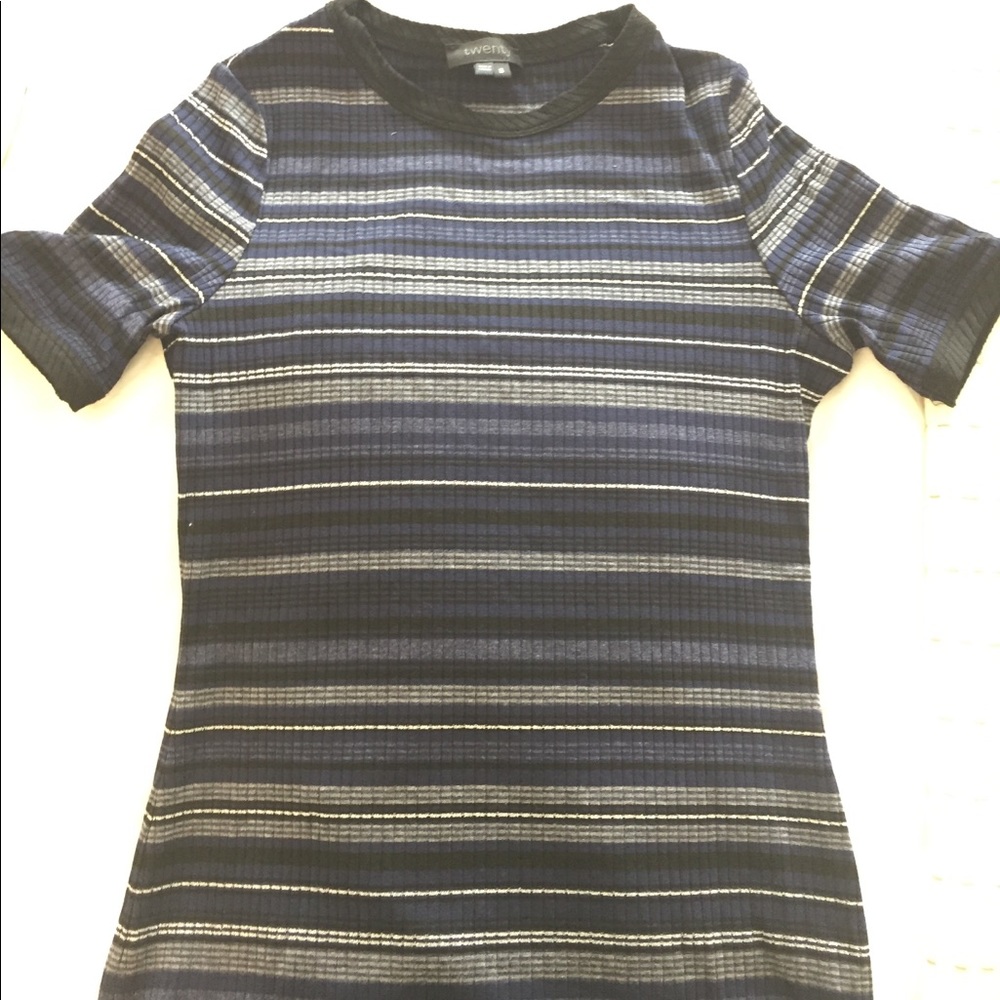 Short sleeve striped shirt