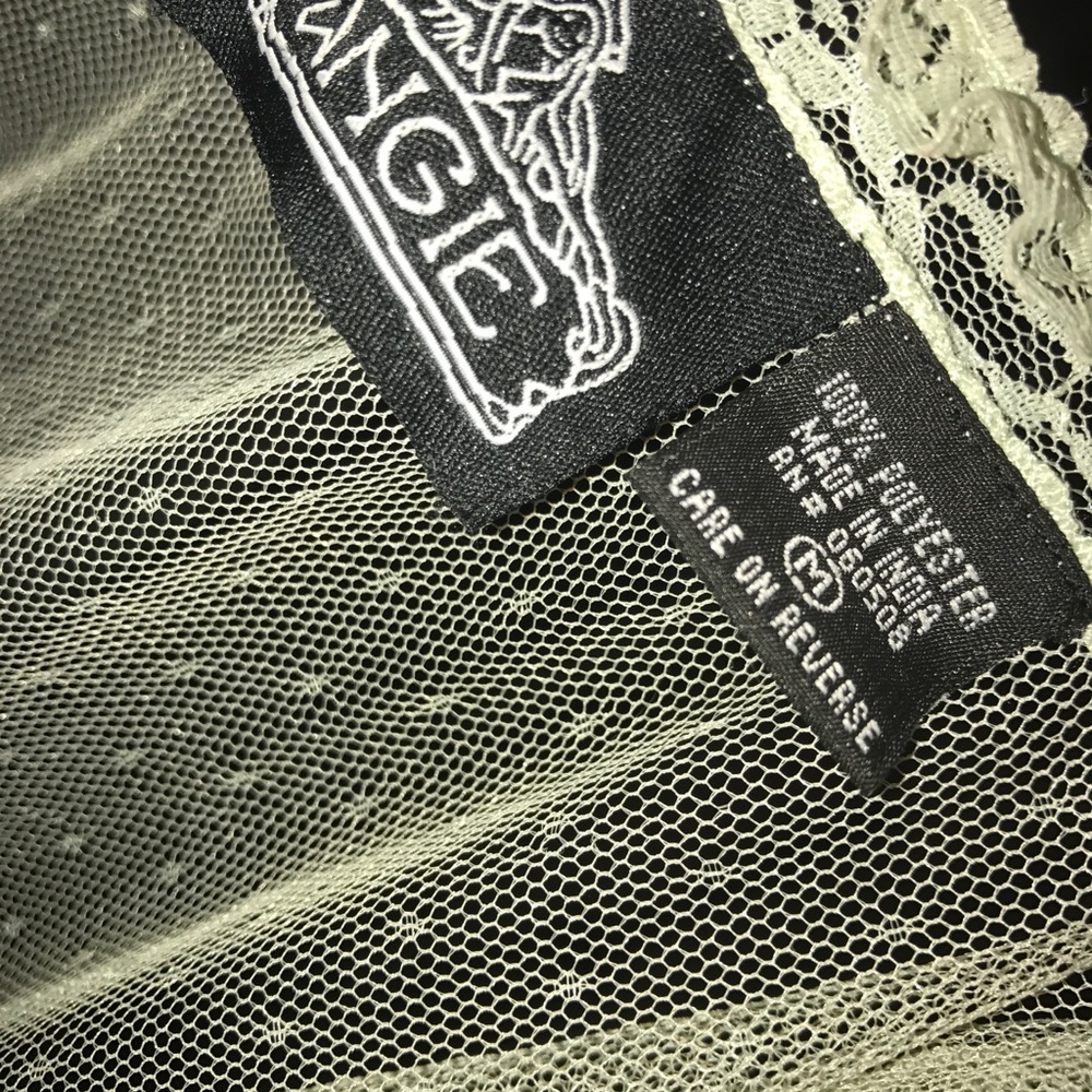 Lace Lingerie - Picture 6 of 12