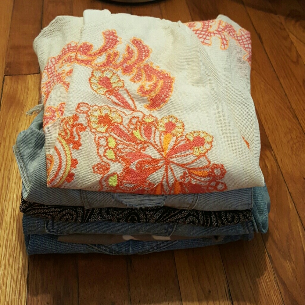Shop jeans and tanks!