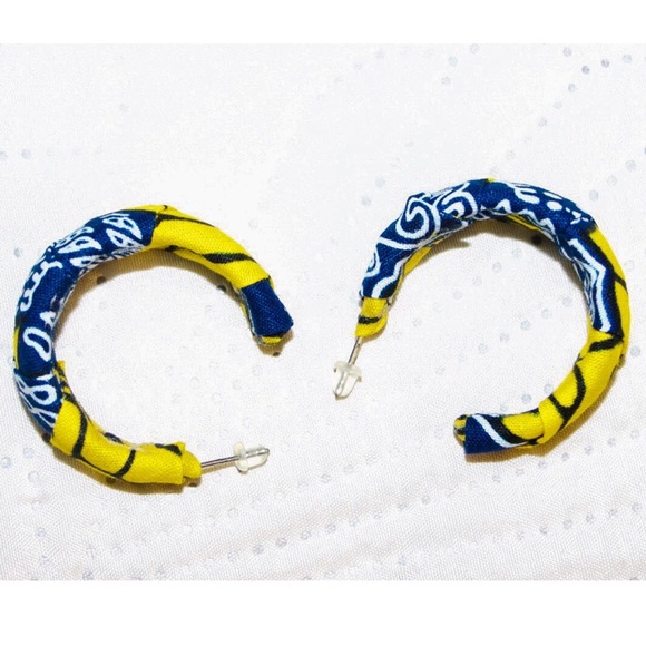 Jewelry - Print Hoop Curve Earrings – Yellow
