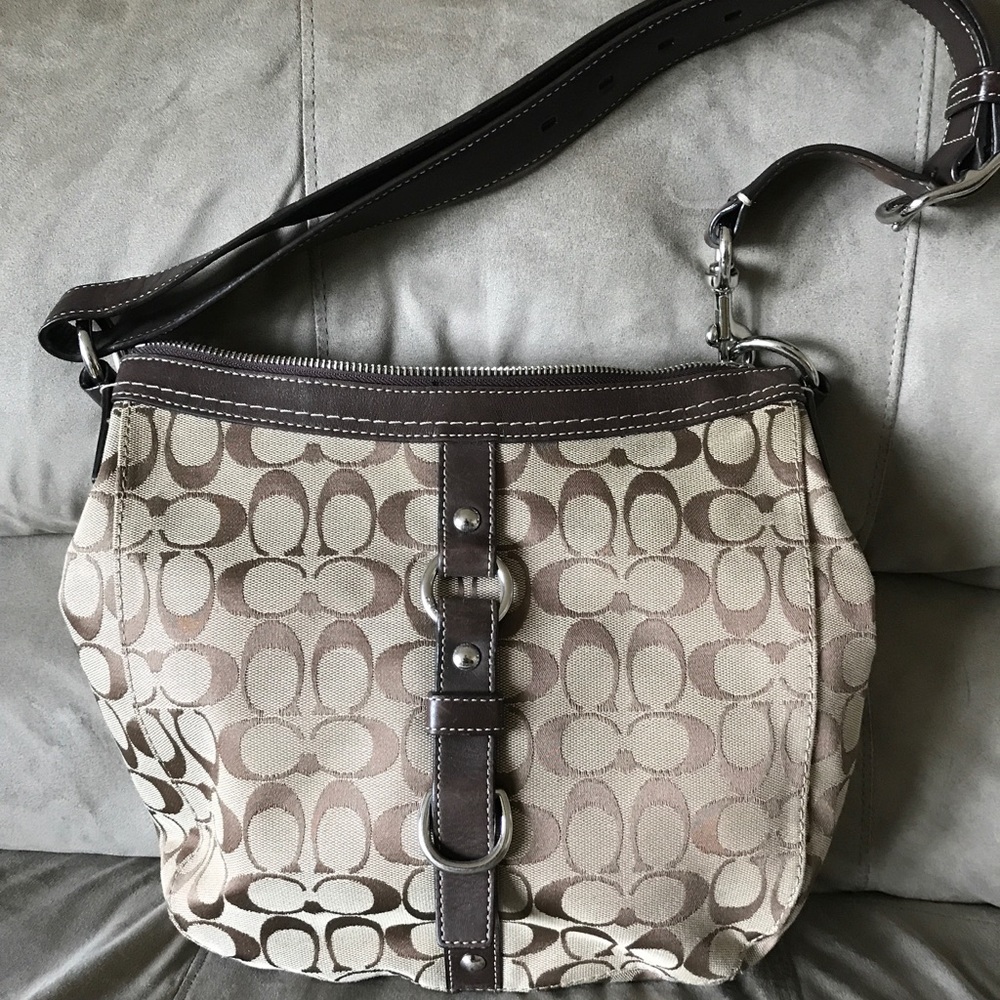 Authentic coach shoulder bag