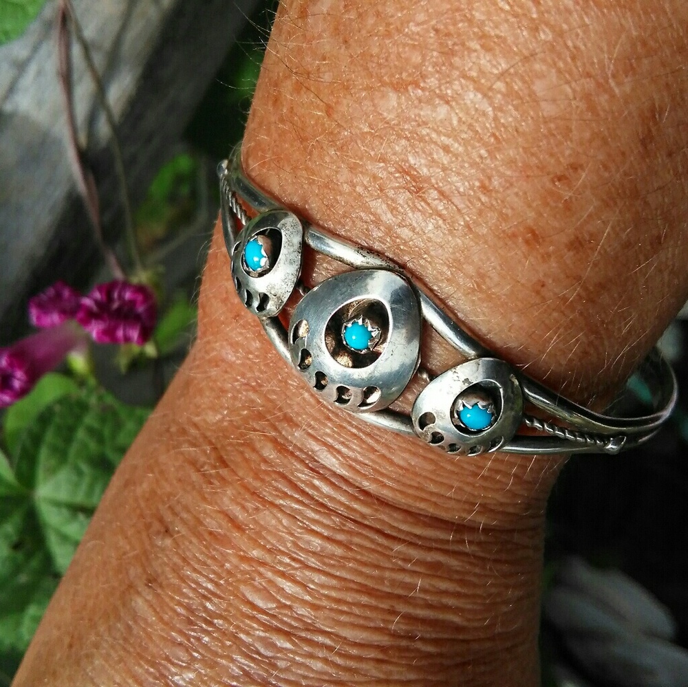 Sterling silver bracelet with turquoise inlay
