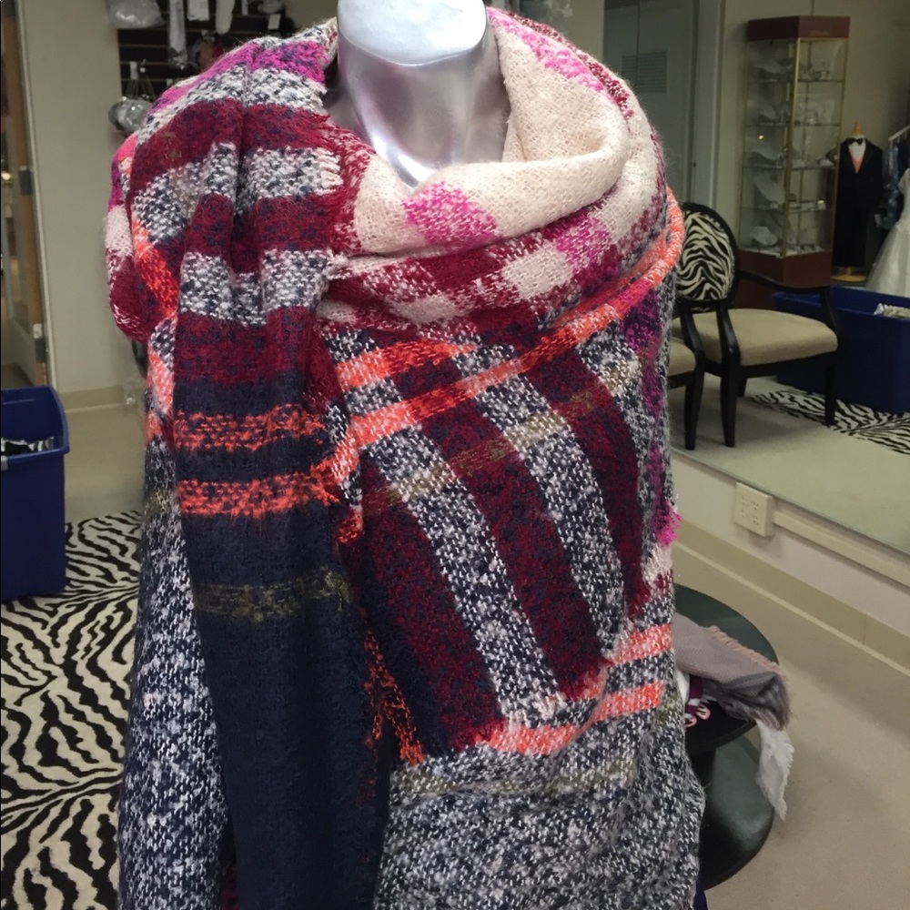 Scarf - Picture 3 of 4