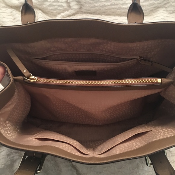 Kate Spade Large Charlotte Street Reena Tote - Picture 2 of 4