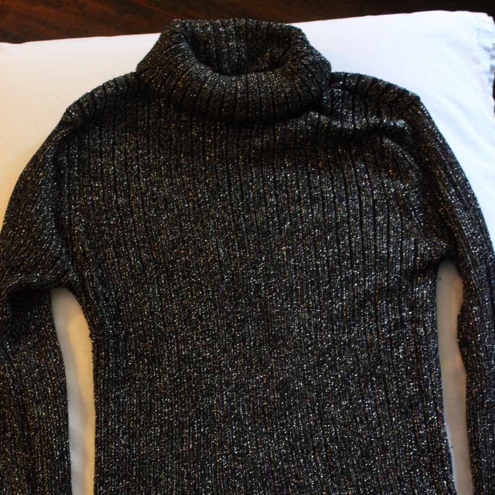 Carabella Black Shimmery Sweater