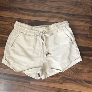 Khaki linen shorts