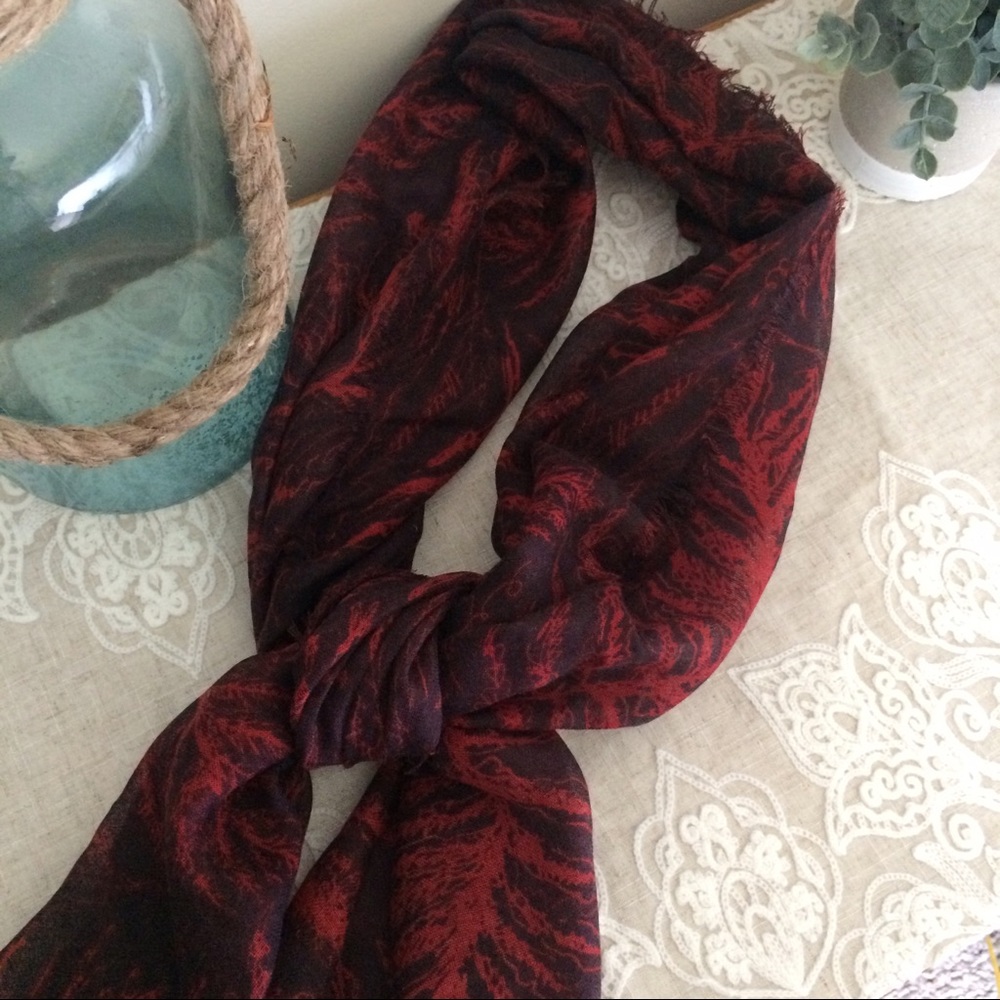 NWT Lands' End lightweight scarf