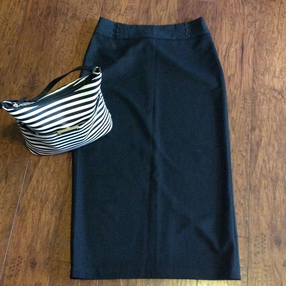 Nwt, ladies long pencil skirt, charcoal. Size 6