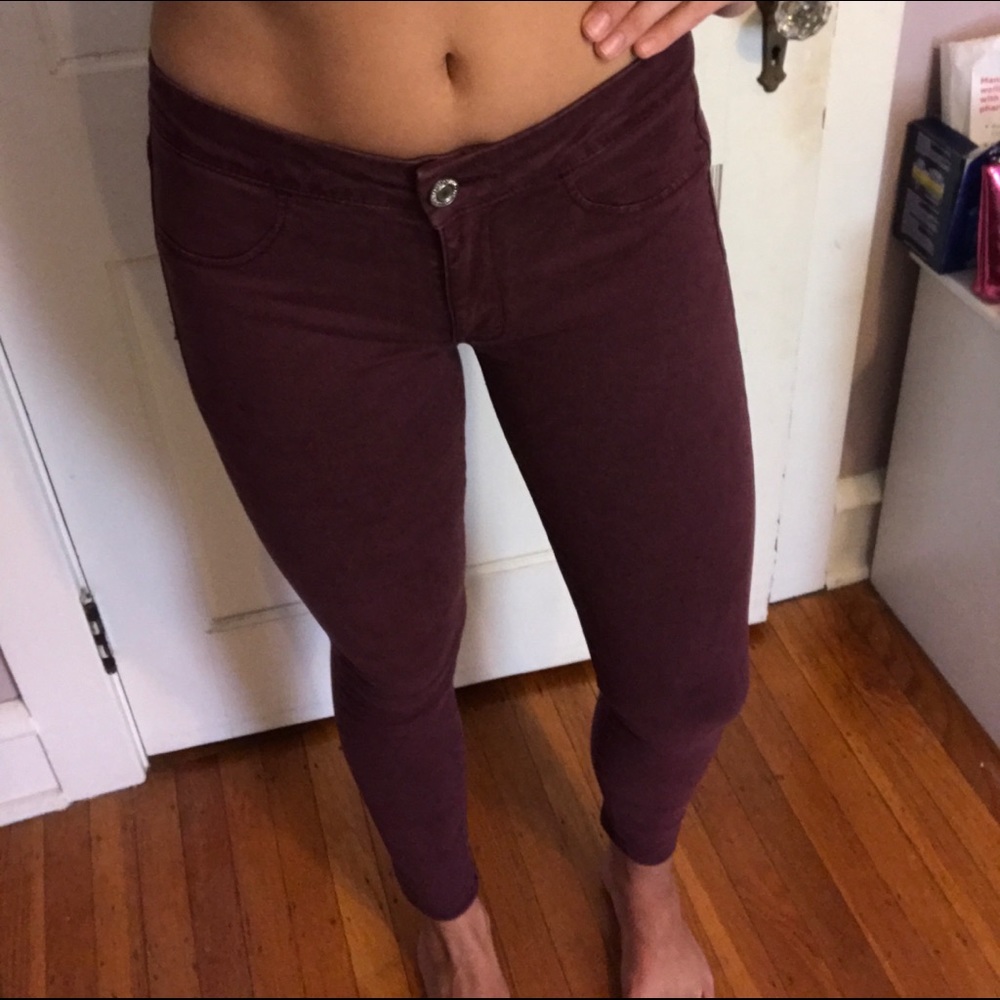 American Eagle super stretch burgundy jeggings