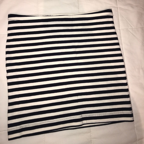Navy Blue Skirt - Picture 1 of 4