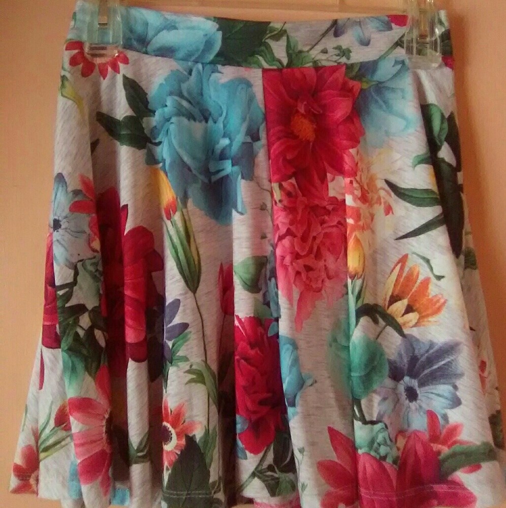 Floral circle skirt