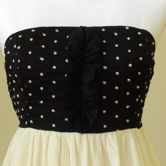 Hovering Dots dress by Zehavale - Picture 7 of 8