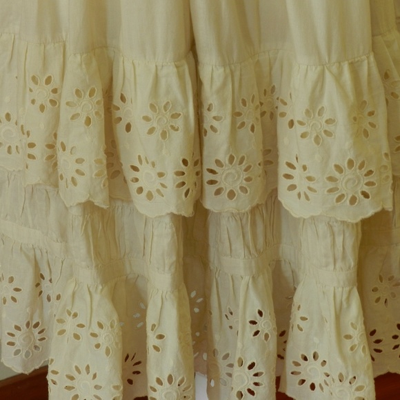 Hovering Dots dress by Zehavale - Picture 6 of 8