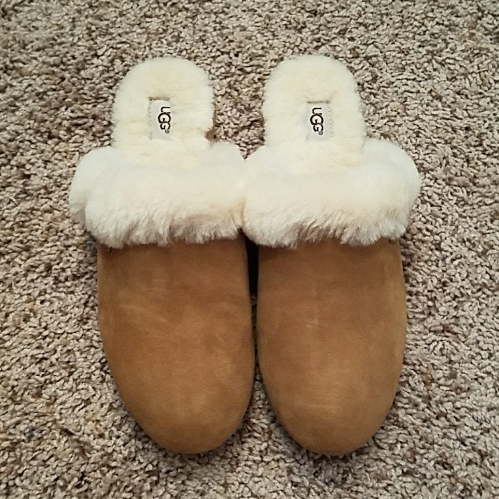 UGG Womens Elanor chestnut slippers