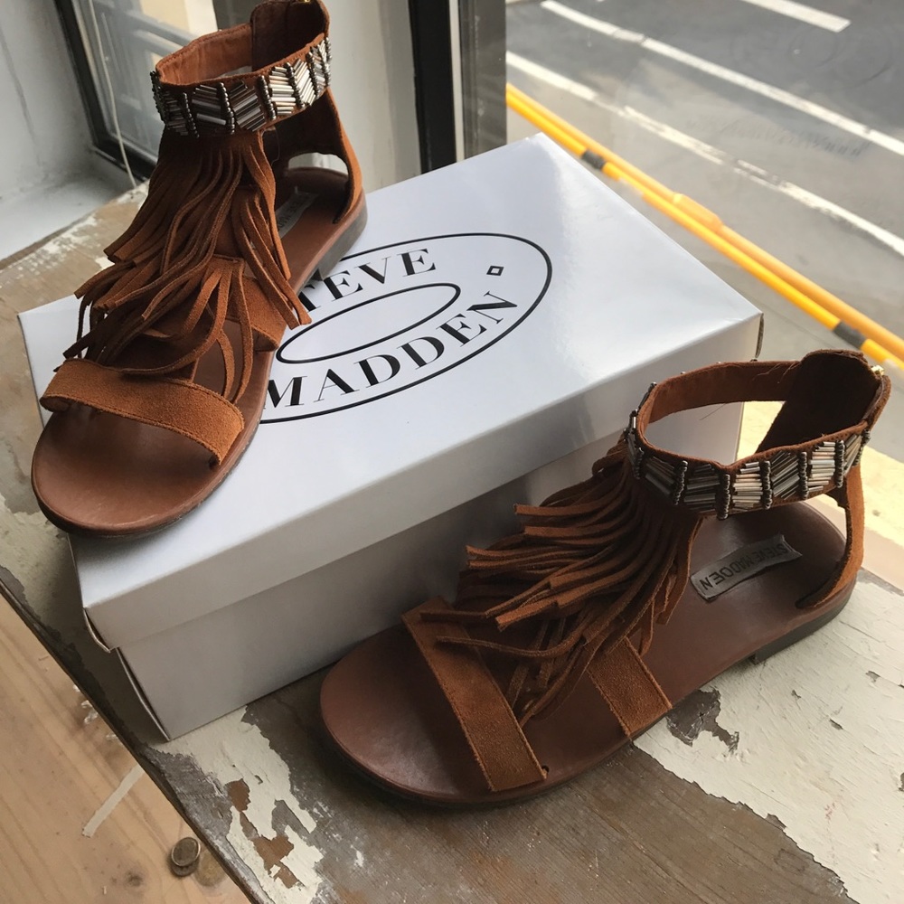 25% OFF BUNDLES Steve Madden sandals