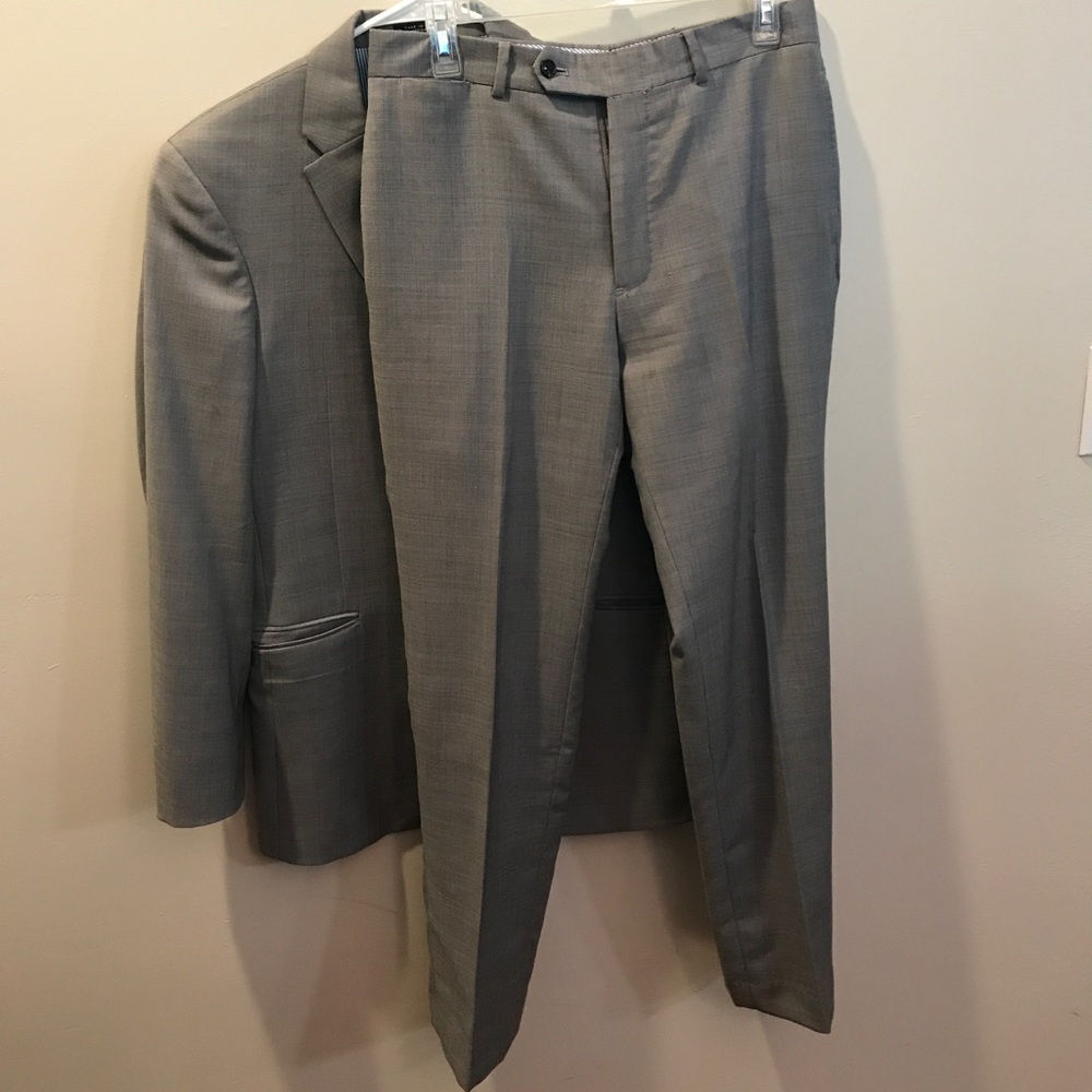 Tommy Hilfiger suit