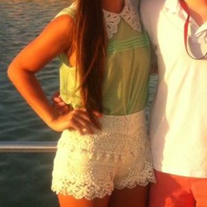 KIMCHI BLUE (Urban Outfitters) white shorts